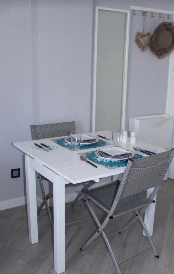Retiro Beach Apartment เดเนีย ภายนอก รูปภาพ